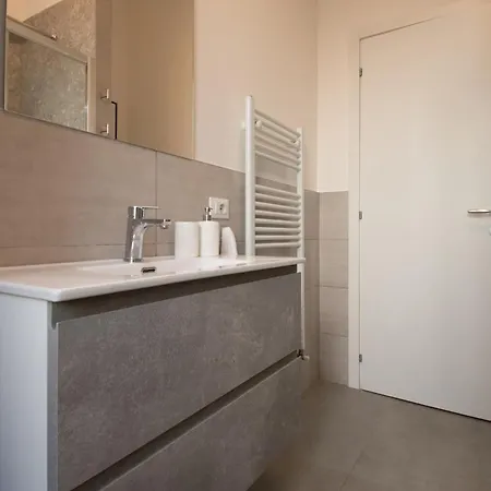 Casa Mac - New And Comfortable - Near The Center And Station アパート *