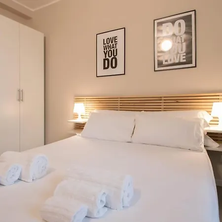 Casa Mac - New And Comfortable - Near The Center And Station アパート ヴェローナ